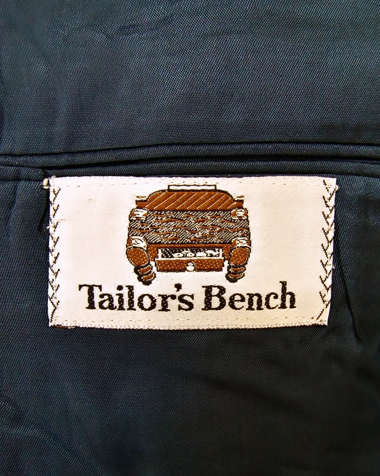 Tailor's Bench - [L]